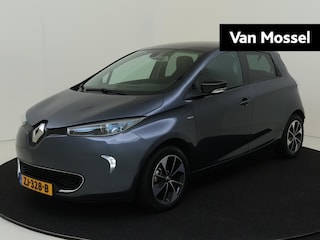 Renault Zoe R110 Iconic 41 kWh (ex Accu) Huuraccu vanaf € 64,- pm | Climate Control | Cruise Control| Lichtmetalen velgen 16"| Navigatiesysteem | Voorstoelen Verwarmd | Apple Carplay/Android Auto | Parkeersensoren incl. Camera |