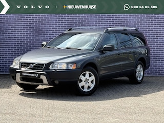 Volvo XC70 2.5 T Momentum | Unieke Kilometerstand | Spoiler | Trekhaak | Leder | Stoelverwarming | Parkeersensoren |