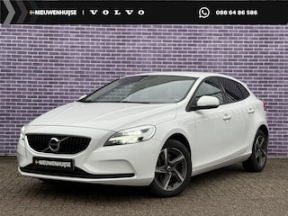 Volvo V40 T2 Polar+ | Automaat | Navigatie | Stoelverwarming | LED koplampen | Climate control | Volvo On Call | Bluetooth | Cruise control | Getint glas |