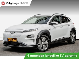 Hyundai Kona EV Premium 64 kWh 3-Fase/ Camera/ Krell audio/ Stoel-stuurverwarming/ Carplay/ Stoelventilatie