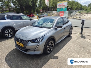 Peugeot 208 EV GT 350 50 kWh | Achterbank in delen neerklapbaar | Achteruitrijcamera | Airco (automatisch)