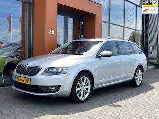 Skoda Octavia Combi 1.2TSI|Xenon|Climate|Navi|Trekhaak|carplay