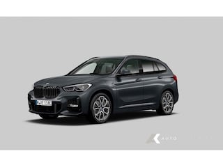 BMW X1 xDrive 25e M Sport | Stoelverwarming | Stuurwielverwarming | Trekhaak | Hifi-audio | Head-Up | Camera | 19' inch | Service incl. |