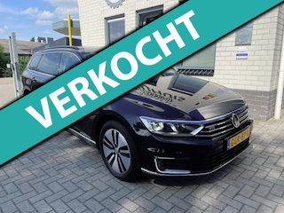 Volkswagen Passat Variant 1.4 TSI GTE / Automaat / Carplay / Navigatie / Telefoon / PDC V+A / Add. Cruise