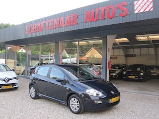 Fiat Punto Evo 5drs 0.9 TwinAir Street zeer mooi wordt afgeleverd met nieuwe apk