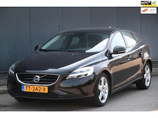 Volvo V40 1.5 T3 Dynamic Edition Xenon/Trekhaak/Parkeersensor v,a/Stoelverwarming