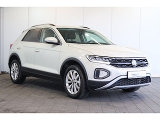 Volkswagen T-Roc 1.5 TSI (110kW/150 pk) DSG-7 AUT. ** LED, VIRTUAL, LANE ASS, TREKH, 17-inch LMV, PRIVACY ** 1e EIG - UNFALLFREI ** ** INFORMEER OOK NAAR ONZE AANTREKKELIJKE FINANCIAL-LEASE TARIEVEN **