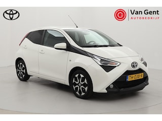 Toyota Aygo 1.0 VVT-i x-first | Apple Carplay / Android Auto | Airco | Camera | 15 inch lichtmetalen velgen | Privacy glas | DAB | Elektrische ramen voor | Bluetooth | Multifunctioneel stuurwiel