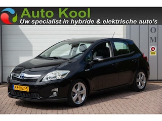 Toyota Auris 1.8 Full Hybrid Executive Dealer onderhouden