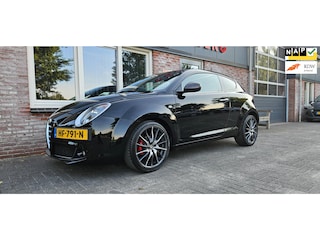 Alfa Romeo Mito 0.9 TwinAir Racer NAP! 18INCH Velgen! Mooie/Nette Auto! Airco! Cruise Control! Navigatie!