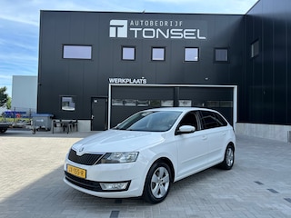 Skoda Rapid Spaceback 1.2 TSI Greentech JOY / Automaat / Trekhaak / Stoelverwarming / Climate / Cruise / Lichtmetaal