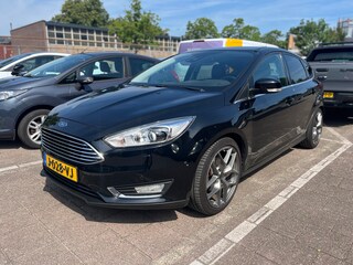 Ford Focus 1.0 First Edition Nieuwe Distributieriem | Half Lederen Bekleding | Trekhaak