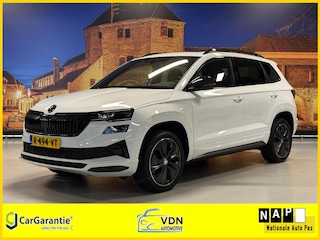 Skoda Karoq 1.5 TSI ACT Sportline Bus. Aut Panodak 1e Eig. LED