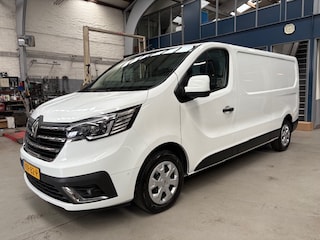 Renault Trafic GB 2.0 Blue dCi 131pk L2H1 T30 Work Edition | Navigatie | Camera | Airco | Pdc V+A | Trekhaak | Schuifdeur | All-season banden | NAP | Rijklaar prijs!