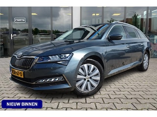 Skoda Superb Combi 1.4 TSI iV Business Edition Plus | Trekhaak | ACC | Camera |