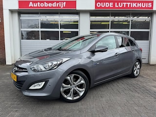 Hyundai i30 1.6 GDI Business Edition Camera Trekhaak Bluetooth Navi