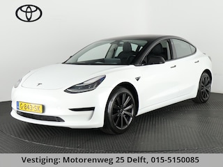 Tesla Model 3 BLACKSTYLE BI-TONE PANODAK STD RANGE RWD 60 kWH LEDER.NAVI.CAMERA.AUTOPILOT, STOELVERWARMING EN NOG VEEL MEER!