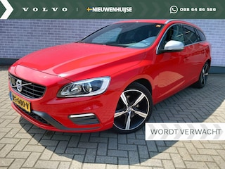 Volvo V60 2.0 D4 Business Sport | Schuif-/Kanteldak | Lederen bekleding | Dealeronderhouden | Cruise Control | Climate Control | Navigatie | Stoelverwarming