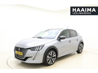 Peugeot 208 1.2 PureTech GT-Line | trekhaak | Panorama Dak | Dodehoek Detectie | Keyless Entree | Parkeer Sensoren Rondom | Navigatie | Parkeer Camera Achter | Start/Stop knop |