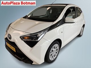 Toyota Aygo 1.0 VVT-i x-play Cabrio | Airco | Achteruitrijcamera | Apple Carplay/Android Auto |