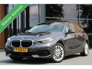 BMW 116i Automaat | Pano | PDC | Navigatie