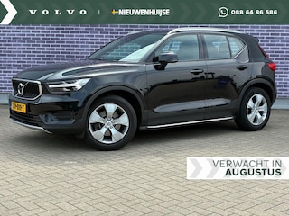 Volvo XC40 2.0 T4 Momentum | Verwarmde voorstoelen | Parkeer camera | Parkeersensoren voor en achter | Automatisch dimmende binnen/buitenspiegels |