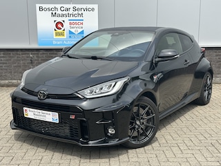 Toyota Yaris 1.6 GR Performance | Nieuwstaat | Carplay | Camera | Miltek Interesse, Proefrit? Bel of app met: 06-24 28 28 42