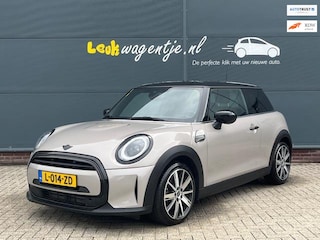 Mini Cooper 1.5 Classic Automaat *leder *dealeronderh.