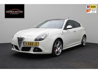 Alfa Romeo Giulietta 1.7 TBi Quadrifoglio Verde 2013 | Airco | Navigatie | Schuifkantel Dak | Cruise Control | Regensensor | Navigatie | Parkeersensoren | Bose Audio | 2 Sleutels
