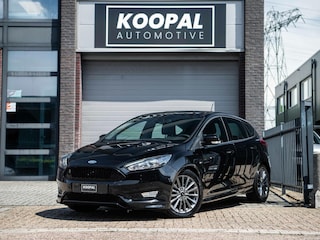 Ford Focus 1.0 ST-Line | Navi | Trekhaak | Cruise | NAP |