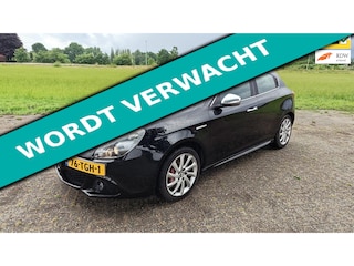 Alfa Romeo Giulietta 1.4 T Distinctive 170pk 2e eig. Clima Leder LED PDC