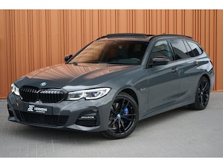 BMW 3-serie Touring 330e M Sport DRAVITGRAU Panodak M-Stoelen Laser Memory Head up