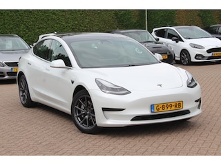 Tesla Model 3 Standard RWD Plus 60 kWh / Autopilot / Panoramadak / Camera / Premium Audio / 18'' / Leder