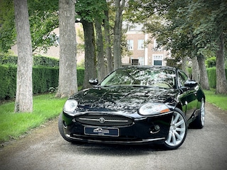 Jaguar XK 4.2 V8 Coupé / YOUNGTIMER / ALCANTARA HEMEL / XK SPECIALIST /
