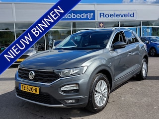 Volkswagen T-Roc 1.0 TSI 116pk Style Executive | Origineel NL | Navi | Clima | Adap.Cruise | Pdc V+A | Rijstrook+Licht+Regensensor | Privacy Glass | Mistlampen | 16''lm