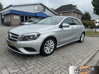 Mercedes-Benz A-klasse 180 Edition Navigatie 4U3