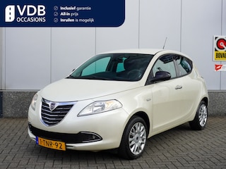Lancia Ypsilon 0.9 TwinAir Platinum Automaat | NAP | Clima | Park. sensoren