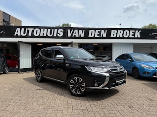 Mitsubishi Outlander 2.0 PHEV 4X4 instyle|Bi Xenon|Pano|Acc|Navi|Leer|360 Camera|Carplay|