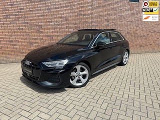 Audi A3 Sportback 35 TFSI S-Line Pano-Keyless-Sonos-Ambi light