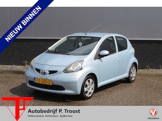 Toyota Aygo 1.0-12V *Meeneemprijs* APK t/m 21-03-2026/Airco/Toerenteller/Radio-CD speler/Elektrische ramen.