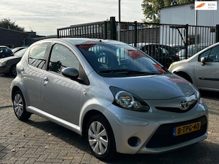 Toyota Aygo 1.0 VVT-i Comfort airco elektrische ramen cv op afs