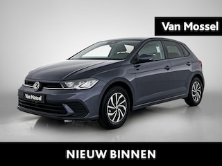 Volkswagen Polo 1.0 TSI Life Edition 95 PK | Navigatie | Camera | Apple Carplay draadloos | Android Auto draadloos | Climate Control | Digital Cockpit | Adaptive Cruise Control | LED koplampen | Ruiten getint | Telefoon draadloos laden |