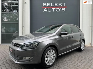 Volkswagen Polo 1.4-16V Style Panoramadak/Airco/Cruise/Navigatie/AUX/Stoelverwarming/Elekt Ramen/Elekt Spiegels/PDC/Apk 02-2026