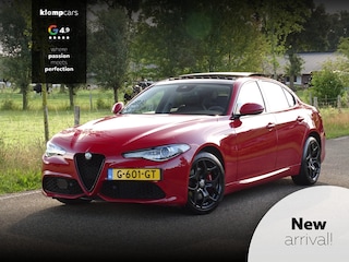 Alfa Romeo Giulia 2.0 T AWD Veloce | H+K | Pano | All-black | Rosso Q4 | Topstaat!