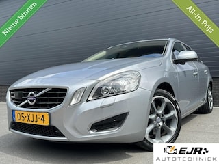 Volvo V60 1.6 T3 Ocean Race TOPSTAAT! CLIMA*PDC*NAV*ADAPTCR