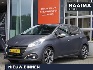 Peugeot 208 1.2 110PK PureTech Première | Panoramadak | Mat grijs | Camera achter | Disriem vervangen | Navigatie | Lichtmetalen velgen | Climate control
