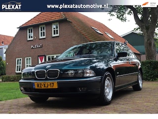 BMW 520i Executive | Orig. NL | Nette Staat | Groen Metallic | 230.000KM | Trekhaak | 6-Cillinder | Handgeschakeld | NAP |