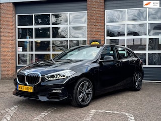 BMW 118i High Executive, navi, camera, sportleder, adapt cruise, led, 2 x PDC