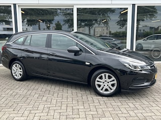 Opel Astra Sports Tourer 1.0 Turbo Business+ 50% deal 4.475,- ACTIE LMV / Clima / Cruise / Navi / PDC