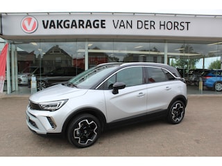 Opel Crossland 1.2-110pk Turbo 'Elegance'. Mooie en luxe hoogzitter met weinig km's ! Volautm. airco dual, cruise control, camera, comfortstoelen, metallic lak, LM wielen, navigatie, telefoonvoorb., lane- en side assist, parkeersensoren v+a, LED verlichting etc.